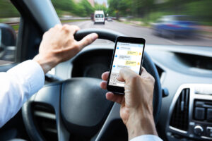 How JUSTICENTER Personal Injury Lawyers Can Help You After a Distracted Driving Accident in Encino, CA