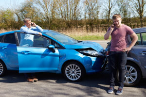 Why Choose JUSTICENTER Personal Injury Lawyers to Help With Your Car Accident Case in Encino?